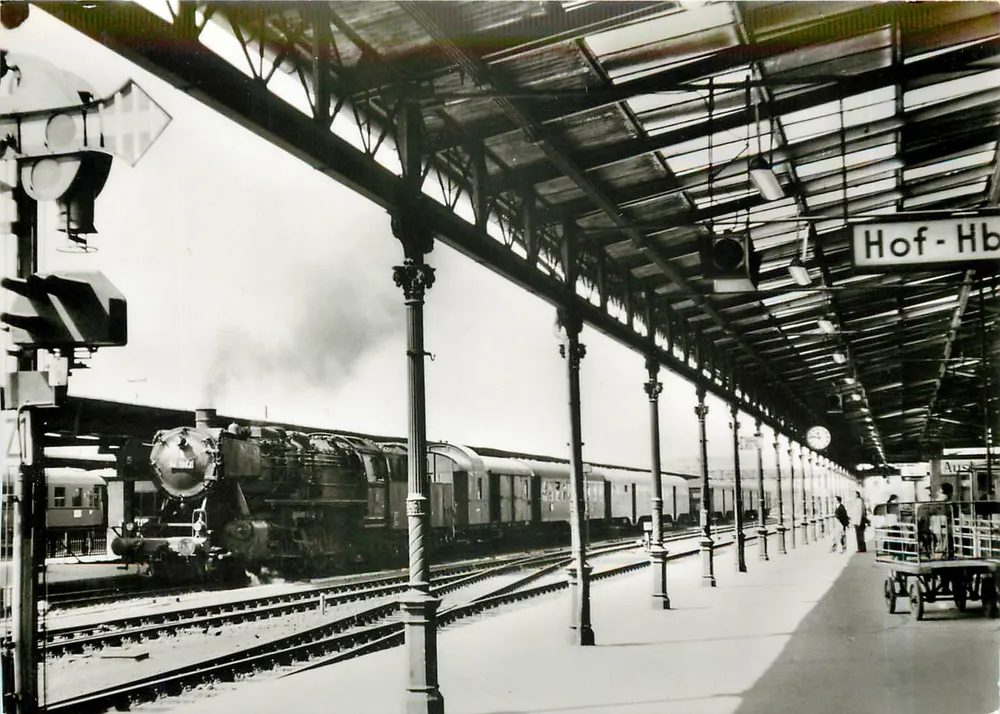 Bahnhof Hof-Hbf — Güterlokomotive DB 50 1982 — Verlag Deutsche Gesellschaft f. Eisenbahngeschichte e.V. - Vorderseite