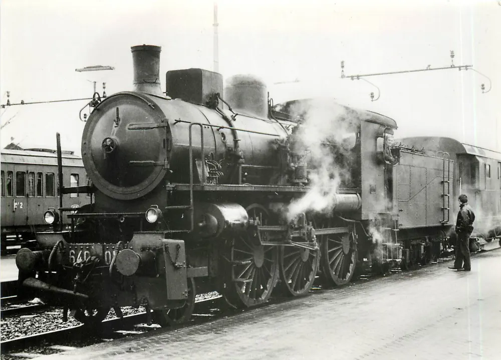 Dampflokomotive 640 050 — 1'Ch2 — Italiénische Staatsbahnen — éditeur Deutsche Gesellschaft f. Eisenbahngeschichte e.V., Karlsruhe - Recto