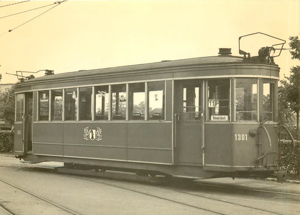 Tramway de Reinach-Aesch — tramway n°1301 — Tramli-Press, Basel - Frente