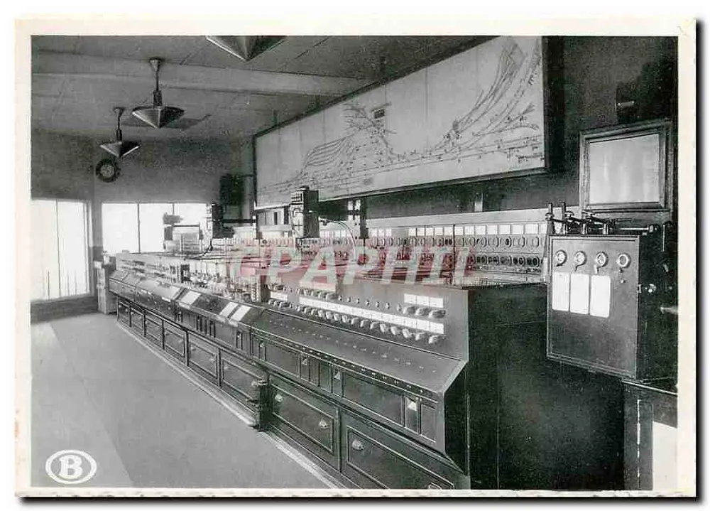 Interior da cabine de sinalização de Manage — Société Nationale des Chemins de fer belges, Bruxelas - Frente