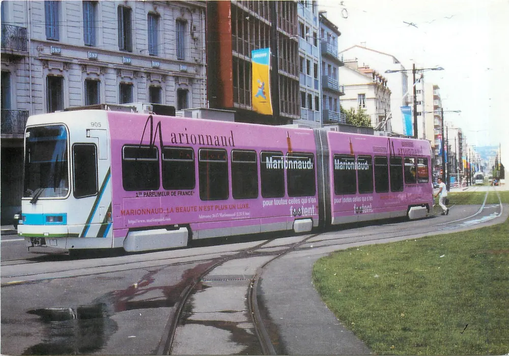 Tramway in Saint-Étienne — Motrice ALSTHOM N° 905 — Verlag: Amis du Rail du Forez - Vorderseite