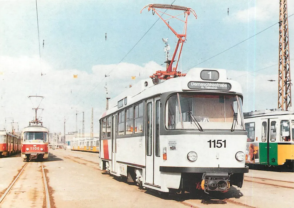 Tramway T4D-C n°1151 — primeira renovação - Frente