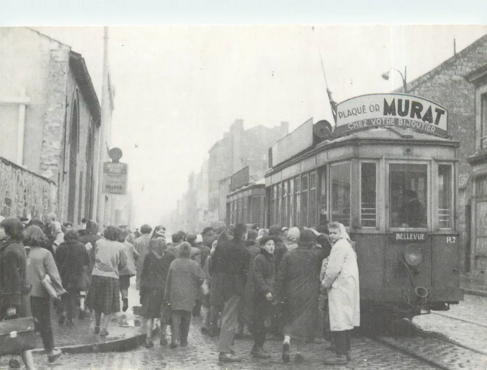 Tramway R.7 à Bellevue — Saint-Étienne — Édition AMIS DU RAIL DU FOREZ, série n°2 - Recto