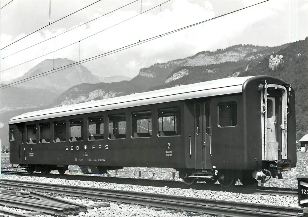 Tren SBB/FFS — Brünig, vía estrecha — SBB/CFF - Anverso