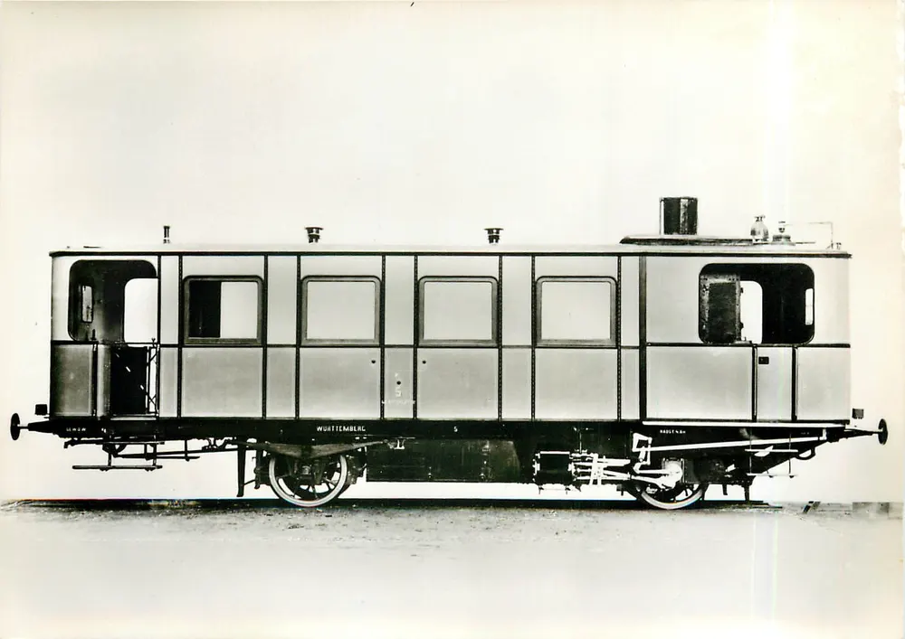 Vagão a vapor Nr. 5 — Construção Serpallet — DR-Gattung C1Dt, Maschinenfabrik Esslingen 1901 - Frente
