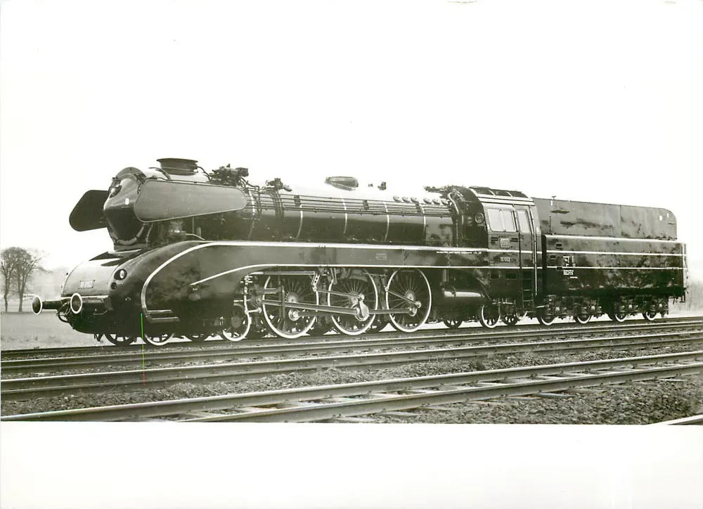 Locomotiva Schnellzug 10002, 2'C1'h3 — Deutsche Bundesbahn — edição Deutsche Gesellschaft für Eisenbahngeschichte e.V. - Frente