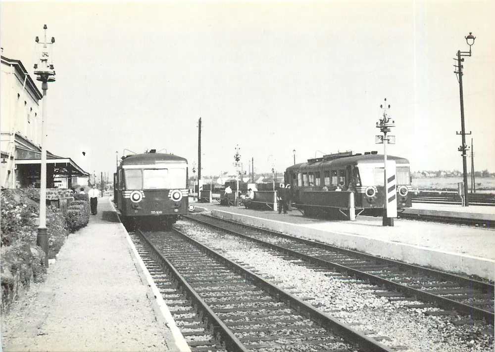 Gare de Braine-le-Comte — Trains touristiques sur la ligne 117 — Édition a.s.b.l. - Recto