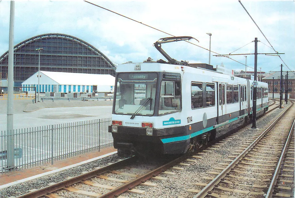 Manchester Metrolink — Trem 1014 — Simplon Light Rail - Frente