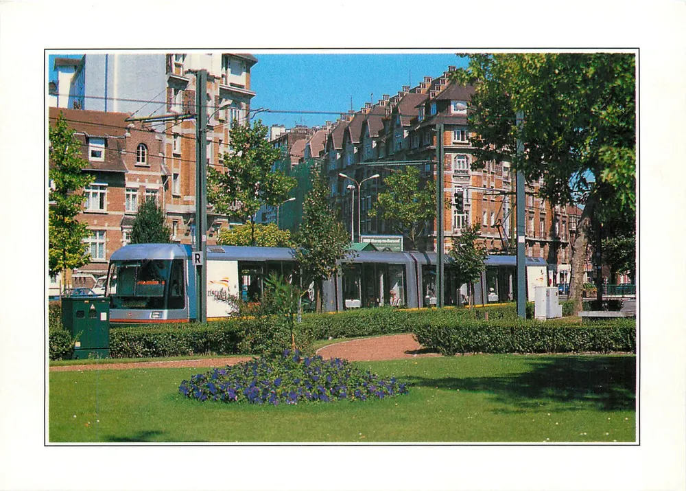 Carrefour du Croisé-Laroche à Marcq-en-Barœul — Point central de la conurbation — FLORISCOPE - Recto
