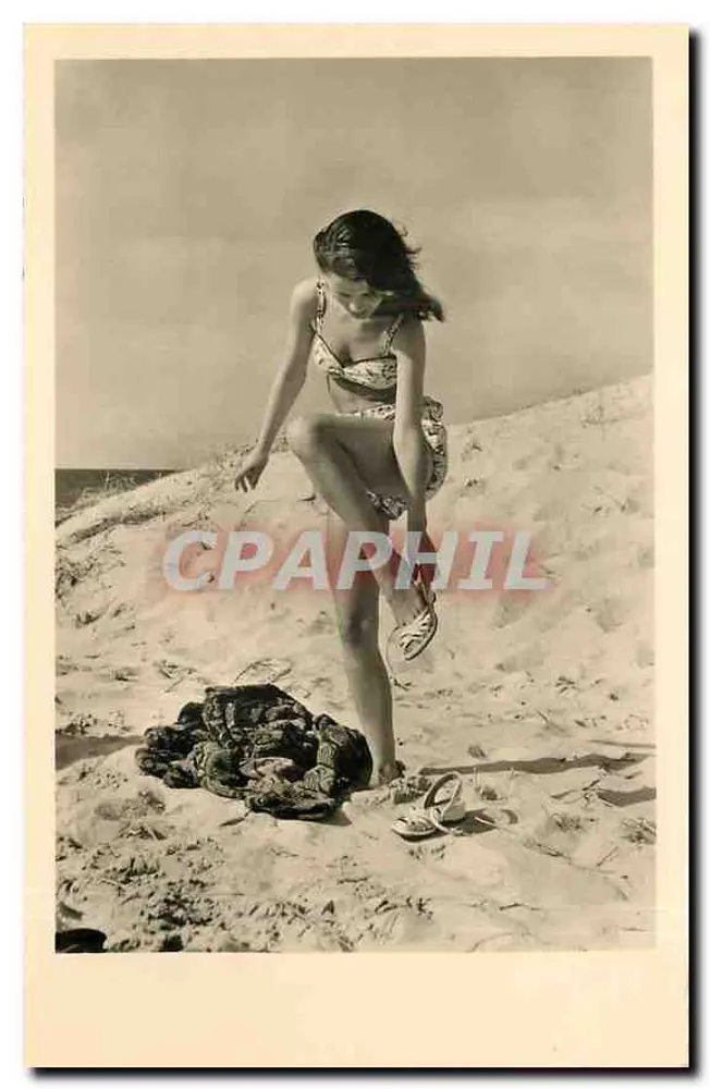 Femme en maillot de bain — plage — Gebri. Ernhold, Magdebourg - Recto