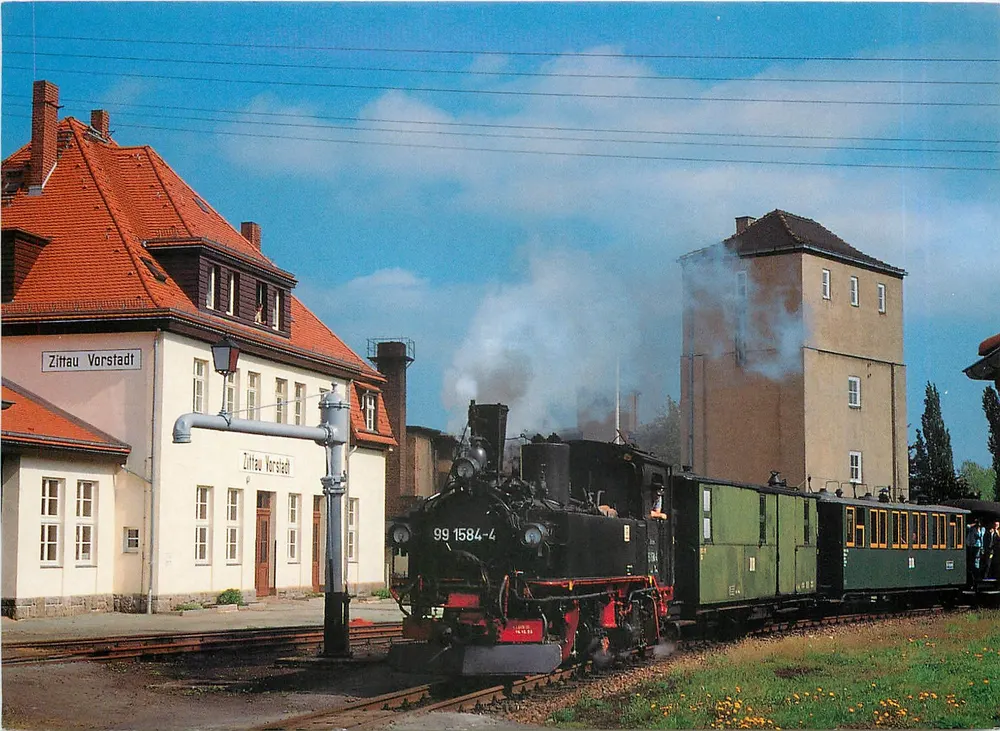 Zittau Vorstadt — Dampflok 99 1584-4 — JACOBI E 580 - Vorderseite