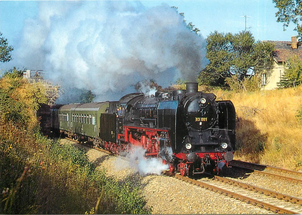 Locomotiva a vapor 03 001 — Deutsche Reichsbahn, Bautzener Strecke — editor REIJu, n° 2 - Frente