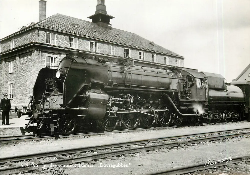 Jernbanemuseet, Hamar, «Dovregubben» — locomotiva a vapor — Nørgaard & Møller - Frente