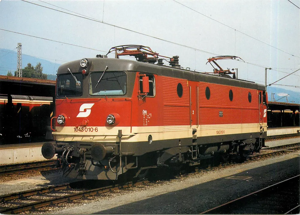 Elektrische Lokomotive ÖBB 1043 010-6 — Villach Hbf — Verlag der bahnladen, Nr. 10505/88 - Vorderseite