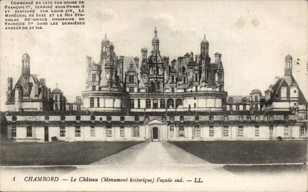 Chambord — Le Château (Monument historique) Façade sud. — LL. - Recto