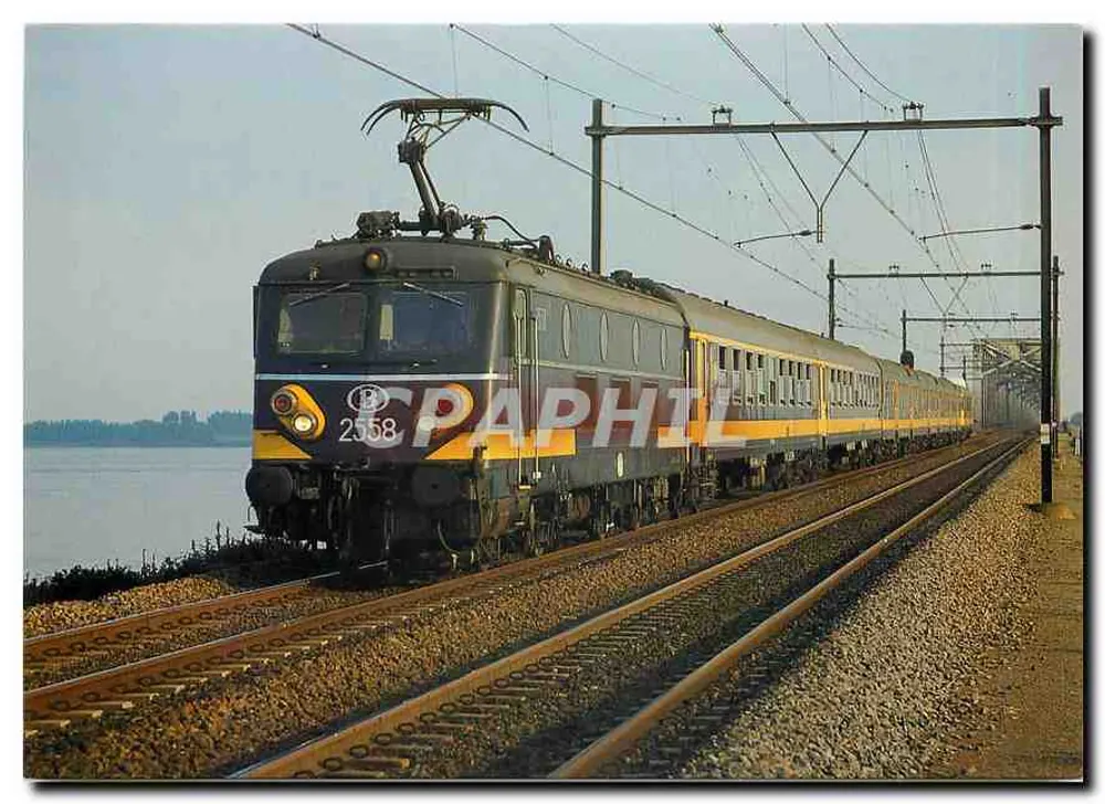 लोकोमोटिव 2558 — ब्रुगेज़ोइज़ और निवेल्स 1960/61 — डर बाहनहाडेन - आगे
