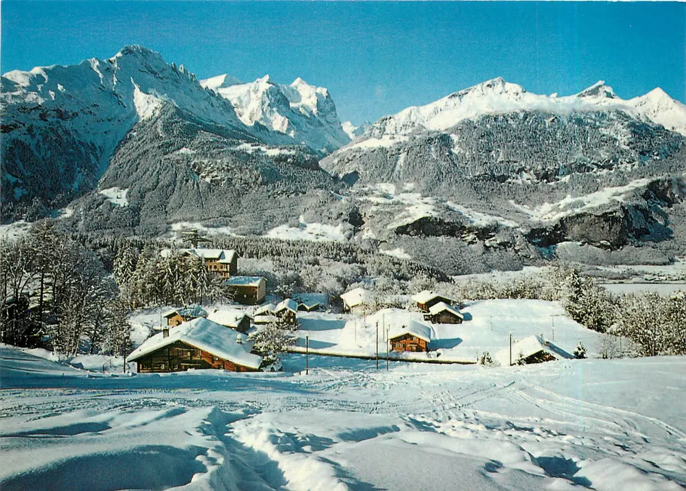 Schneeverwehtes Dorf — Alpen — Hotel Viktoria, Reutli, Hasliberg - Vorderseite