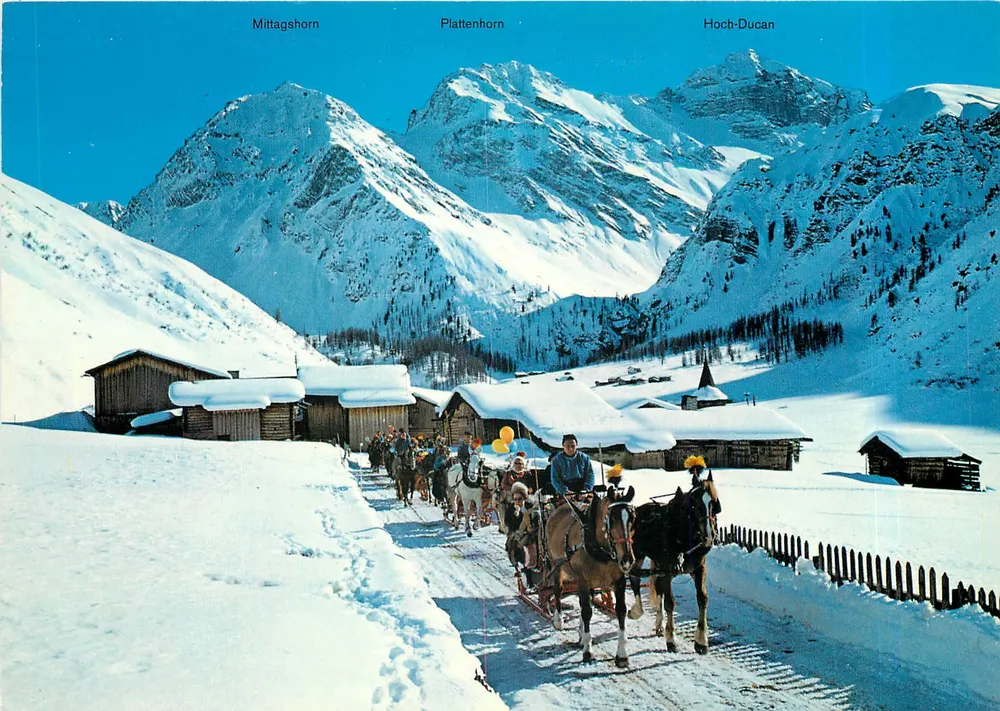 Stacja narciarska z wozami ciągnionymi przez konie — Mittagshorn, Plattenhorn, Hoch-Ducan — Davos, Sertig-Dörfl - Awers