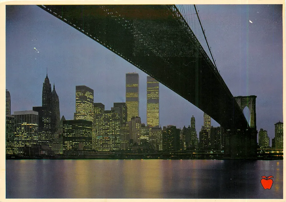 Night view of Lower Manhattan — view under the Brooklyn Bridge — publisher Apple Prints, n° AP 304 - Front