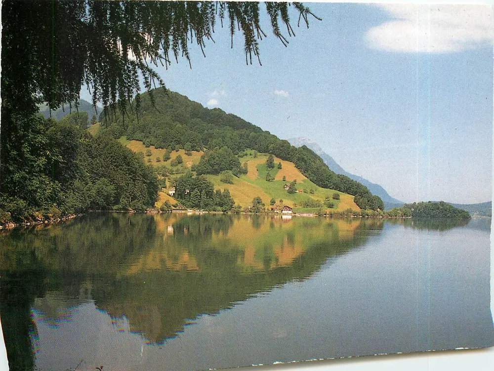 Lago de Lauerz — visão do lago e das montanhas — Stiftung Lauerz 1988 - Frente
