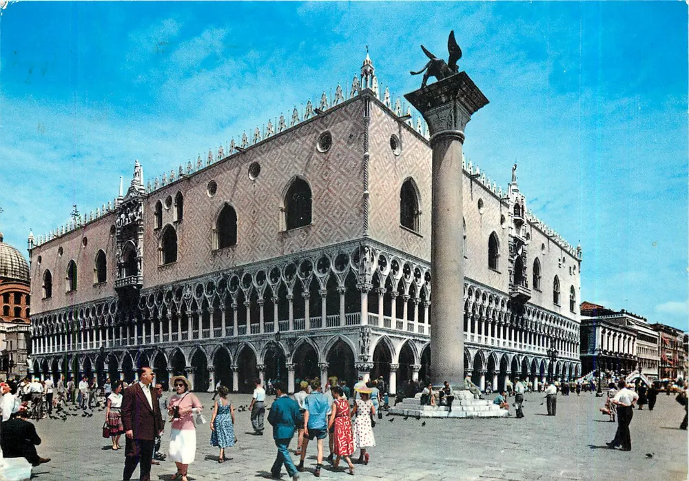 Piazza San Marco — Palácio Ducale e coluna do Leão — Ed. ARDO, Veneza - Frente