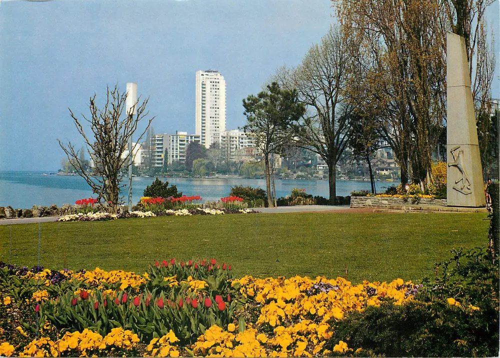 Territet-Montreux — Denkmal für den Marschall Mannerheim und Turm der Elfenbein — Photoglob-Wehrli SA, Zürich/Vevey - Vorderseite