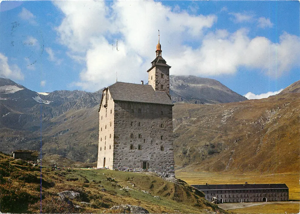 Alter Stockalperturm und Baral-Haus — auf dem Simplonpass bei 2000 m — Foto Klopfenstein - Vorderseite