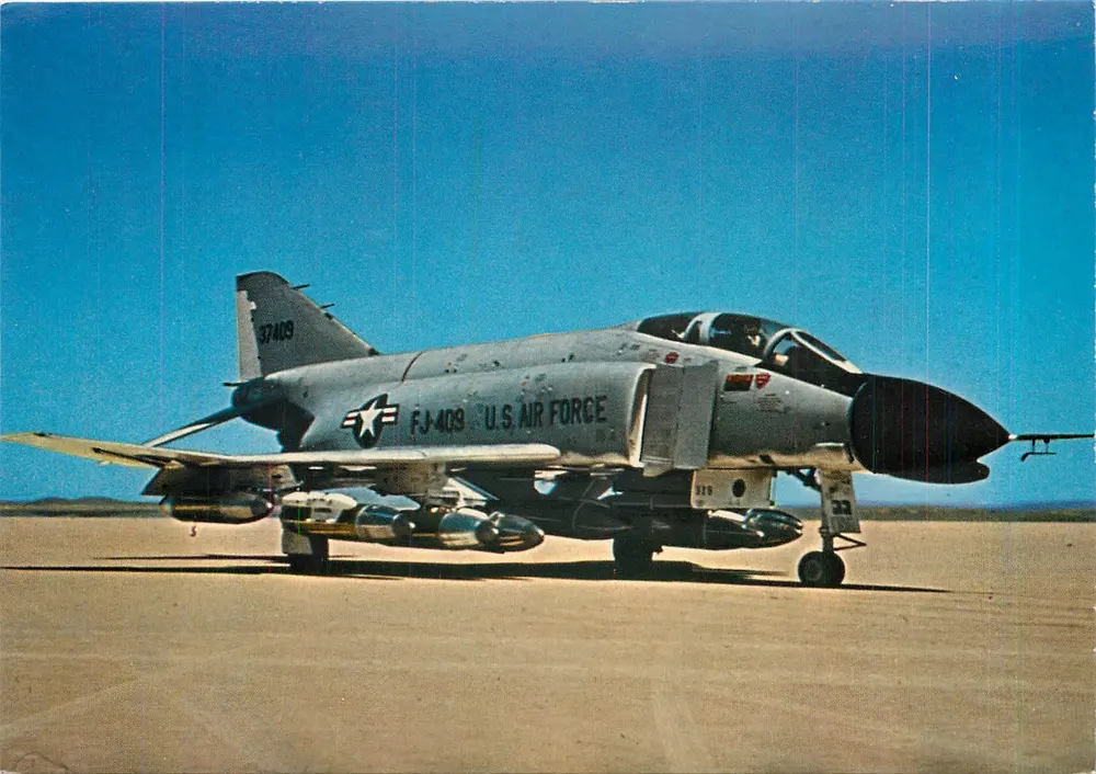 F-4 Phantom II — यू.एस. एयर फोर्स — केटलर द्वारा बनाया गया - आगे