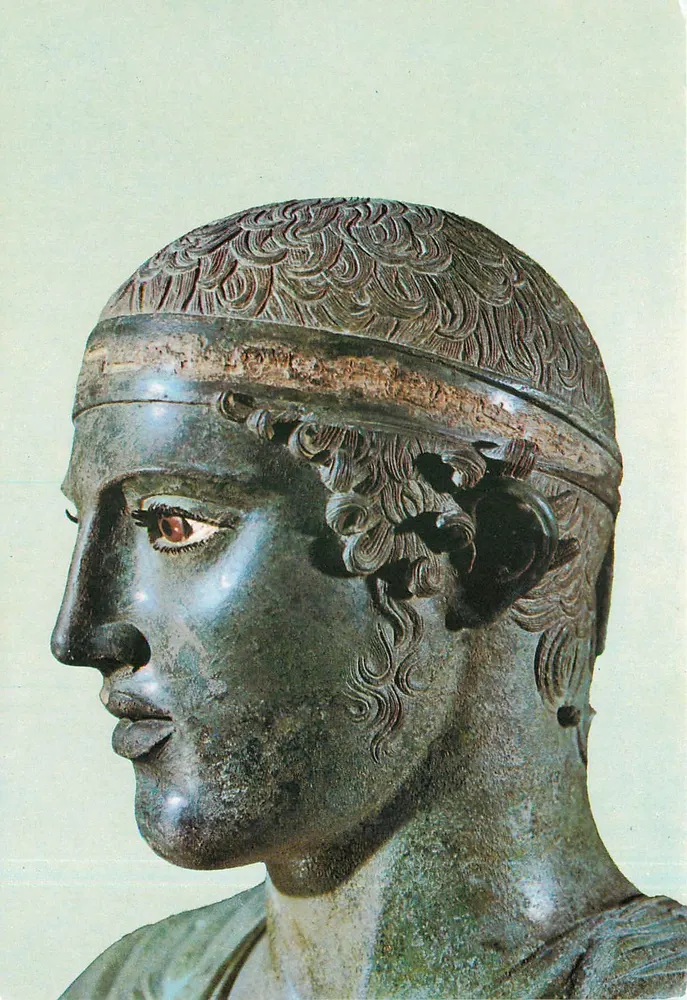 Estátua do Herói de Épidaure — Museu de Delfos — Hannibal, n°319 - Frente