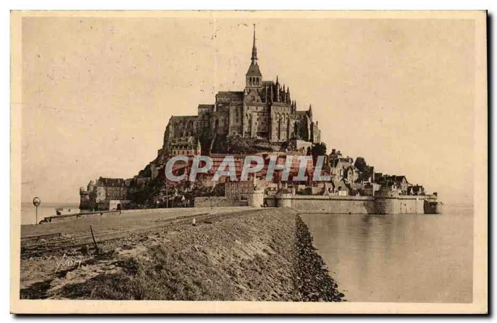 Mont-Saint-Michel — vue panoramique — Les Éditions d'Art Yvonne Paris, 14 - Recto