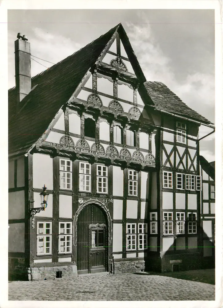 Hoxter an der Oberweser — Kusterhaus der St. Kiliankirche, Westf. Holzrenaissance — ECHT FOTO Nr. 222 - Vorderseite