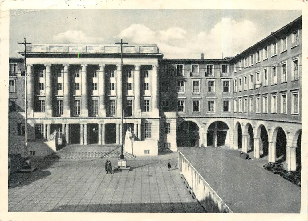 Wuppertal-Barmen — bâtiment administratif — éditeur Wuppertal-Barmen • Verwaltungsgebäude - Recto