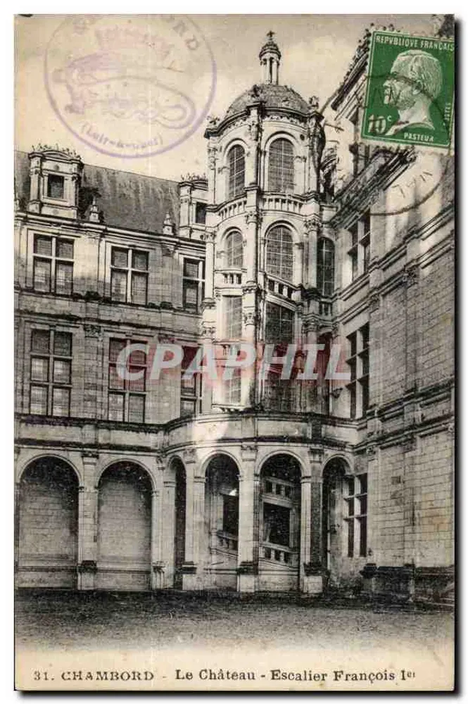 Chambord - Das Schloss - Treppenaufgang von Franz I. - Vorderseite
