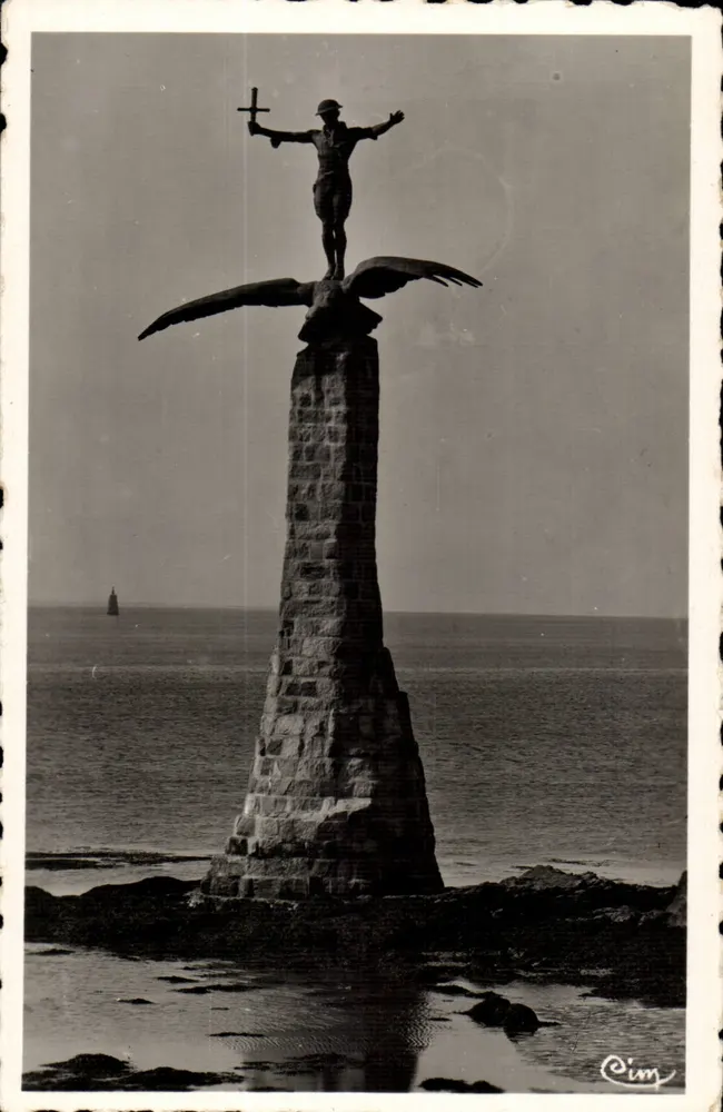 Saint-Nazaire (L.-Inf.) — Le Monument aux Américains — éditeur Cim - Recto