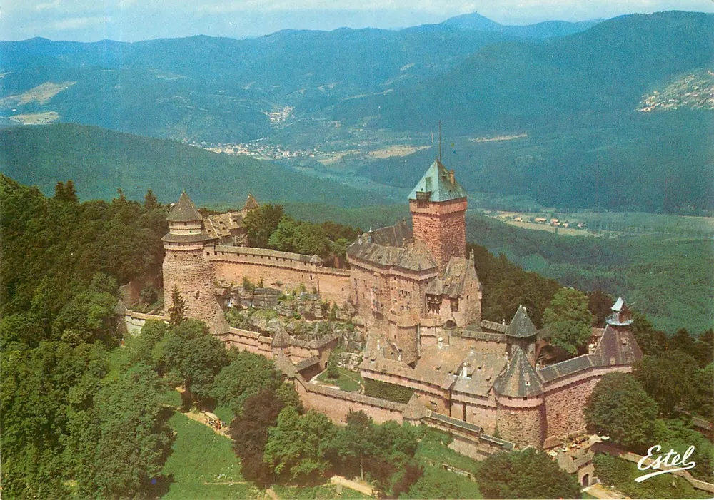 Schloss Haut-Koenigsbourg — Luftbild — Estel - Vorderseite
