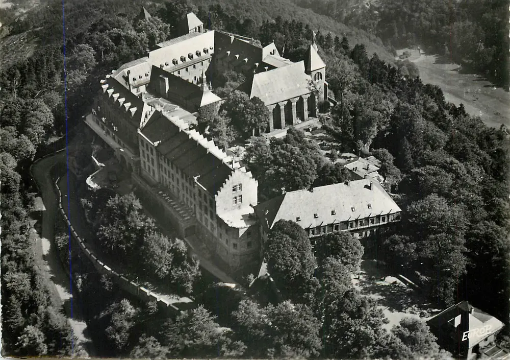 Mont Sainte-Odile — allgemeine Luftansicht — Westseite — Édition de l'Europe, Pierrebon - Sarréguenines - Vorderseite