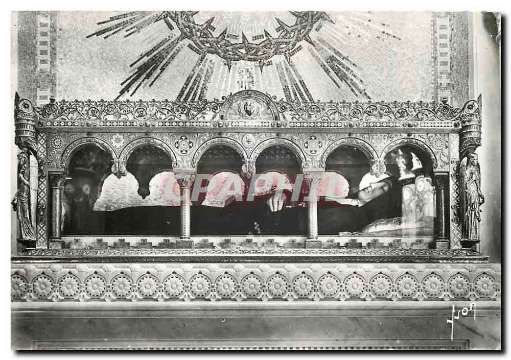 Paray-le-Monial — Kloster der Visitation: Reliquienschrein der hl. Marguerite-Marie Alacoque — Éditions d'art Yvon - Vorderseite