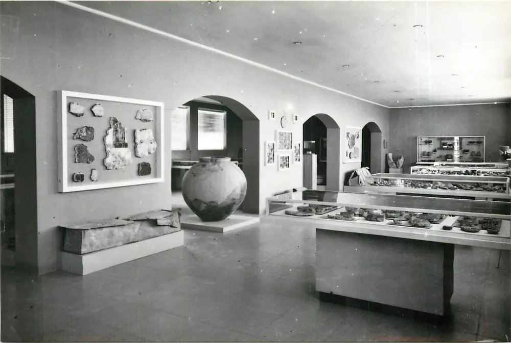 Raum V - Römische Accessoires — Archäologisches Museum von Tarragona — Ausgabe Raymond, Nr. 5 - Vorderseite