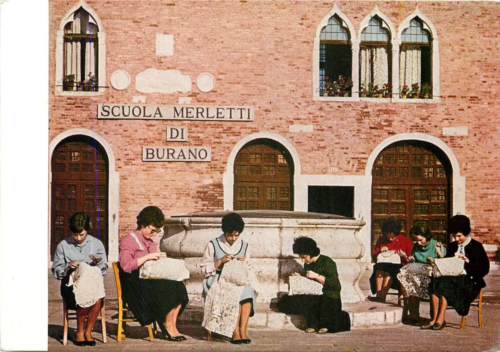 Scuola Merletti di Burano — Atelier de renda — Editor TIP Commerciale-Venezia - Frente