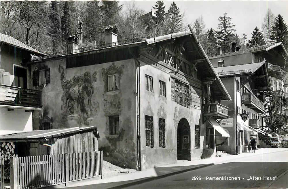 Partenkirchen - "Altes Haus" — editor Photo Beckert, n° 2593 - Frente