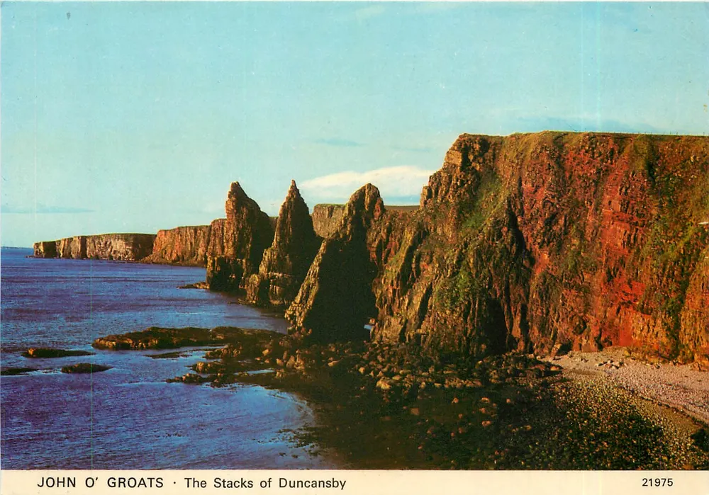 John O' Groats — The Stacks of Duncansby — Whiteholme Publishers Ltd - Frente