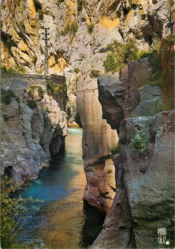 As Gorges da Roya — entre Breil e Tende (Alpes-Maritimes) — Foto GUY - Frente