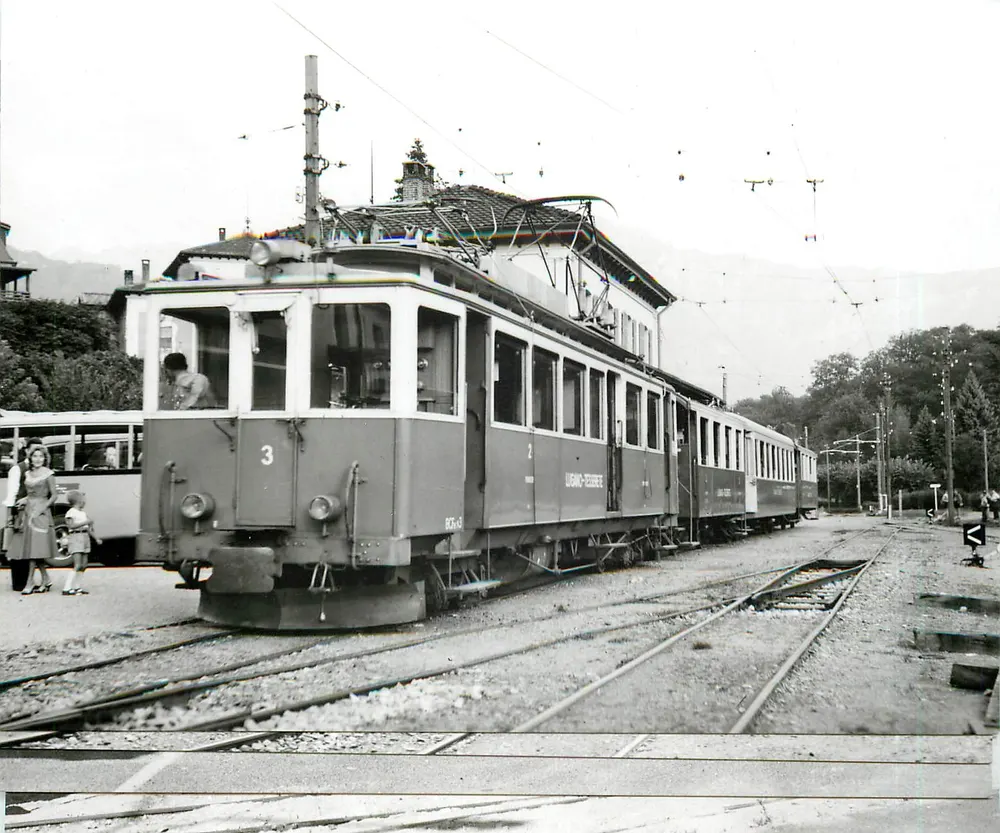 Tessèrète — Tram BVA in Tessèrète — Foto J.-L. Rochaix - Voorkant