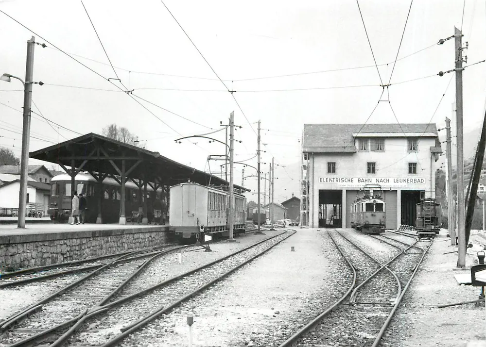 Leuk-SBB, installations de la gare et dépôt — Photo M. Grandguillaume — 173.1 LLB - Recto