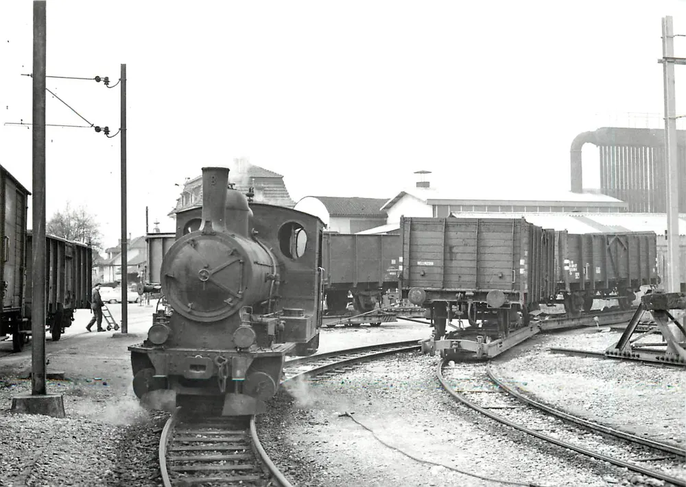 Gare de Mett — Train G 3/3 8 ex LEB — Photo J. Wiseman — 161.2 MBB - Recto