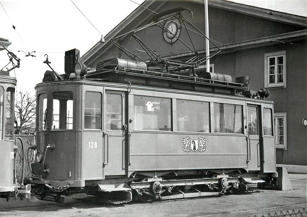 Tramway n°126 — dépôt de la Münchensteinerstrasse — BVA, Aloys Fauquez - Recto