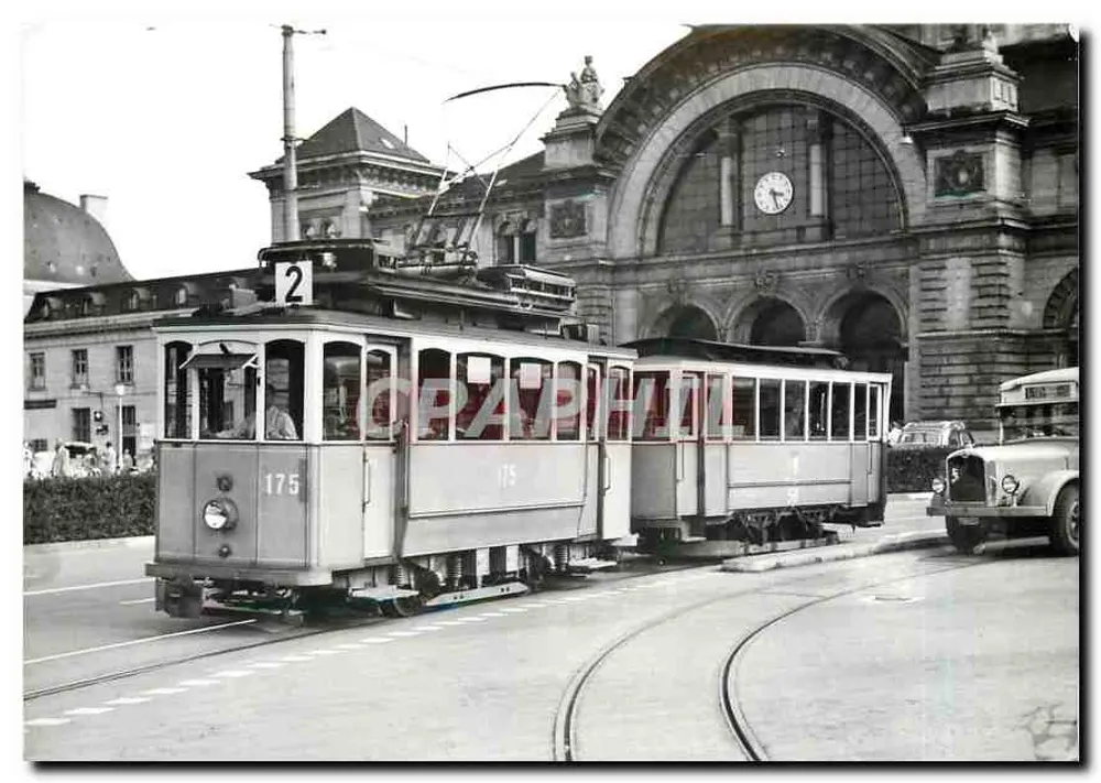 Tramway n°2 na estação de Lucerna — fotografia de B. Clessens, 1955 - Frente