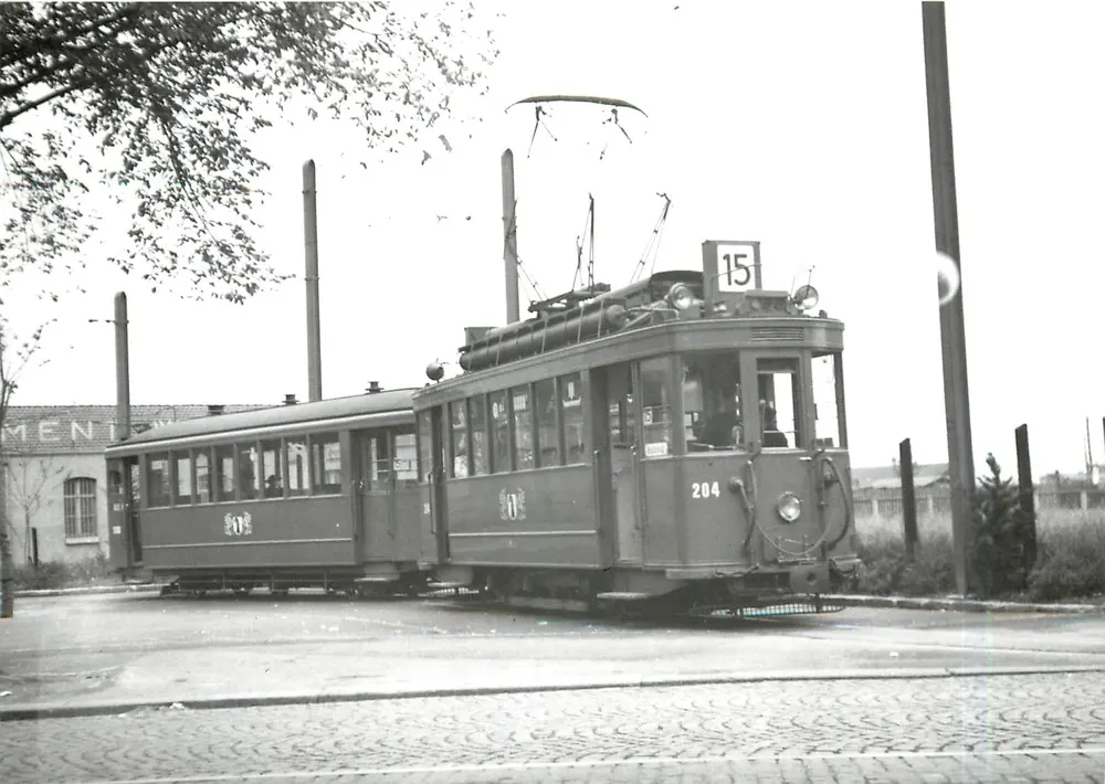 Tramway n°204 at Saint-Louis border — Photo J. Bazin - Front