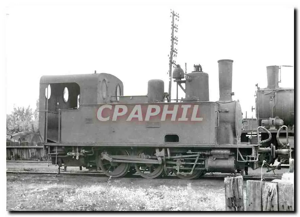 Locomotive à vapeur — Photo M. Rifault - Recto