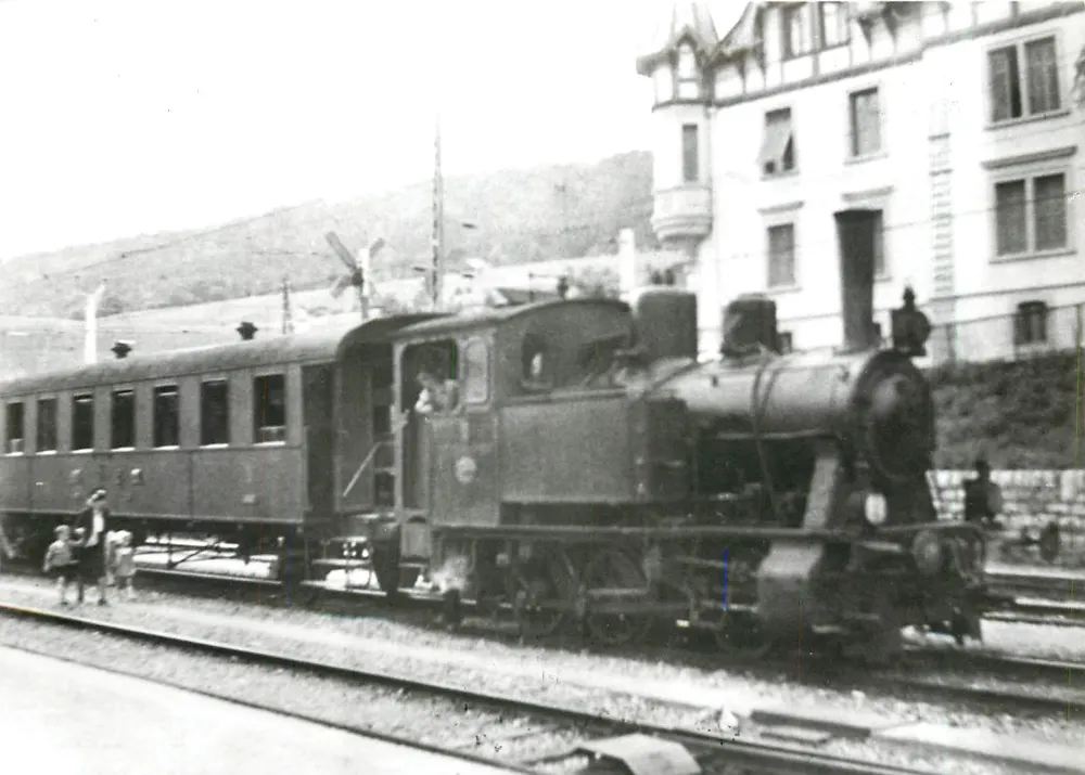 Trem a vapor RVT E 3/3 — Zurique — Ernst B. Leutwiler - Frente